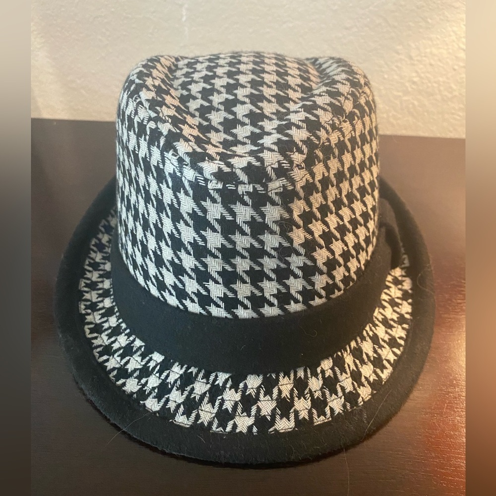 Woman’s Hat
